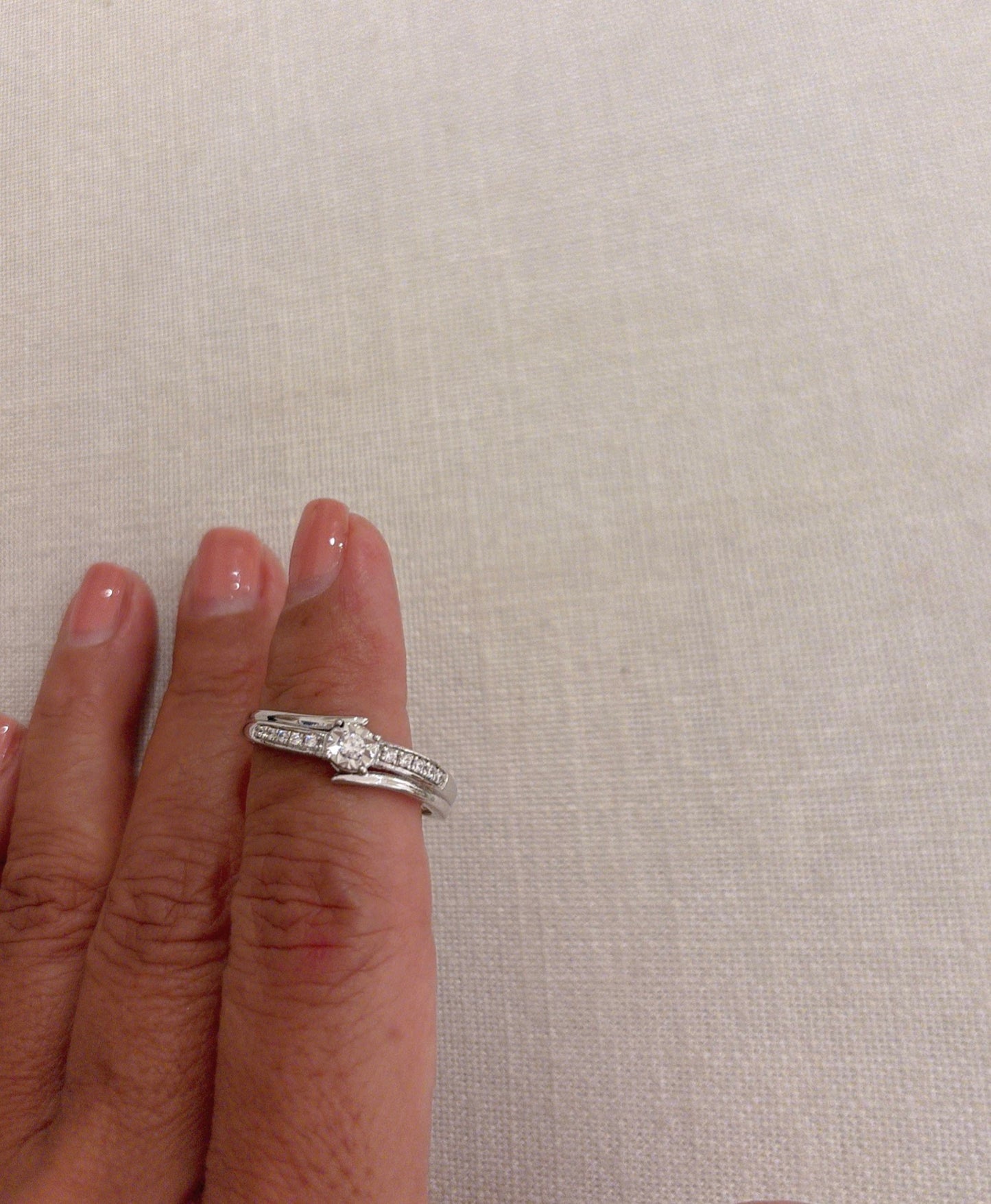 Cross Over Fashion Ring